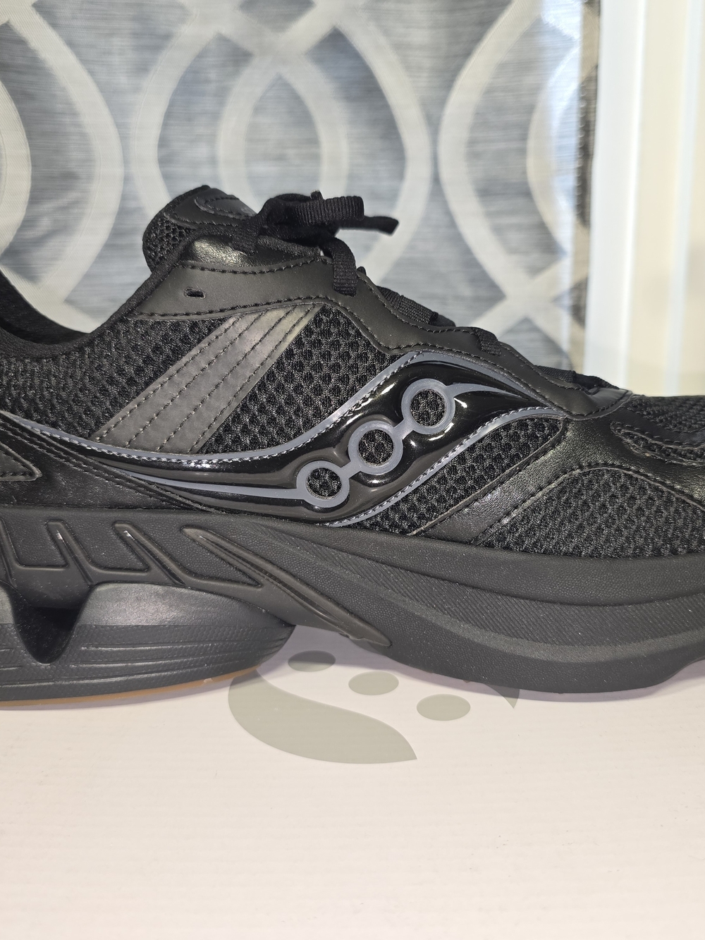 Saucony Men's Black Mesh and Synthetic Athletic Sneaker